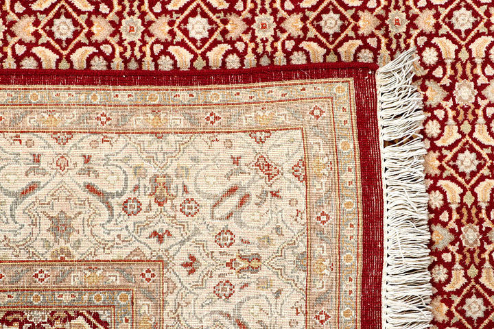 Dark Red Mahal 5' 6 x 8' 3 - No. 56719 - ALRUG Rug Store