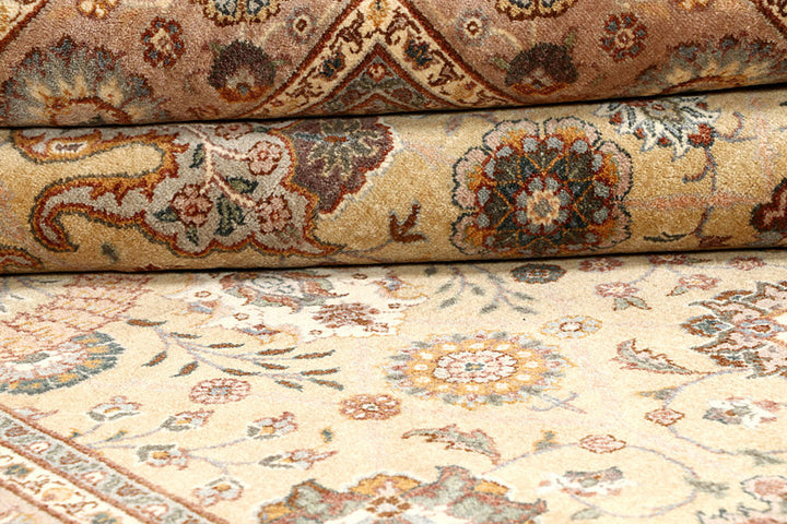 Navajo White Mahal 5'  1" x 8' " - No. QA79585