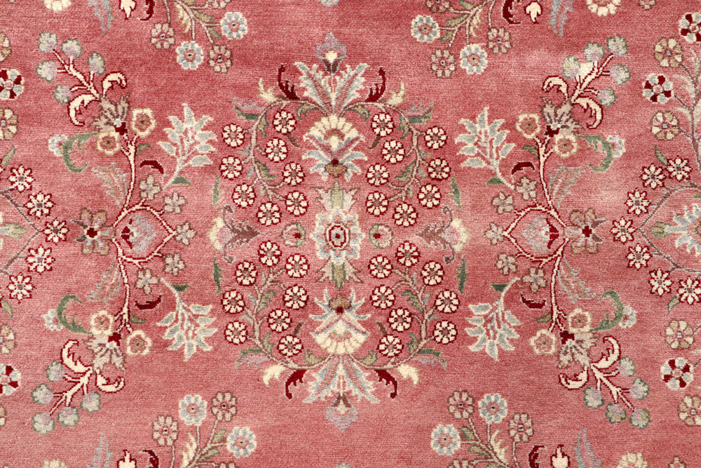 Light Coral Mahal 5' 5 x 8' 4 - No. 56725 - ALRUG Rug Store