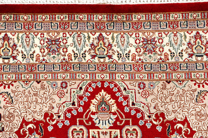 Firebrick Isfahan 4' 6 x 6' 9 - No. 56738