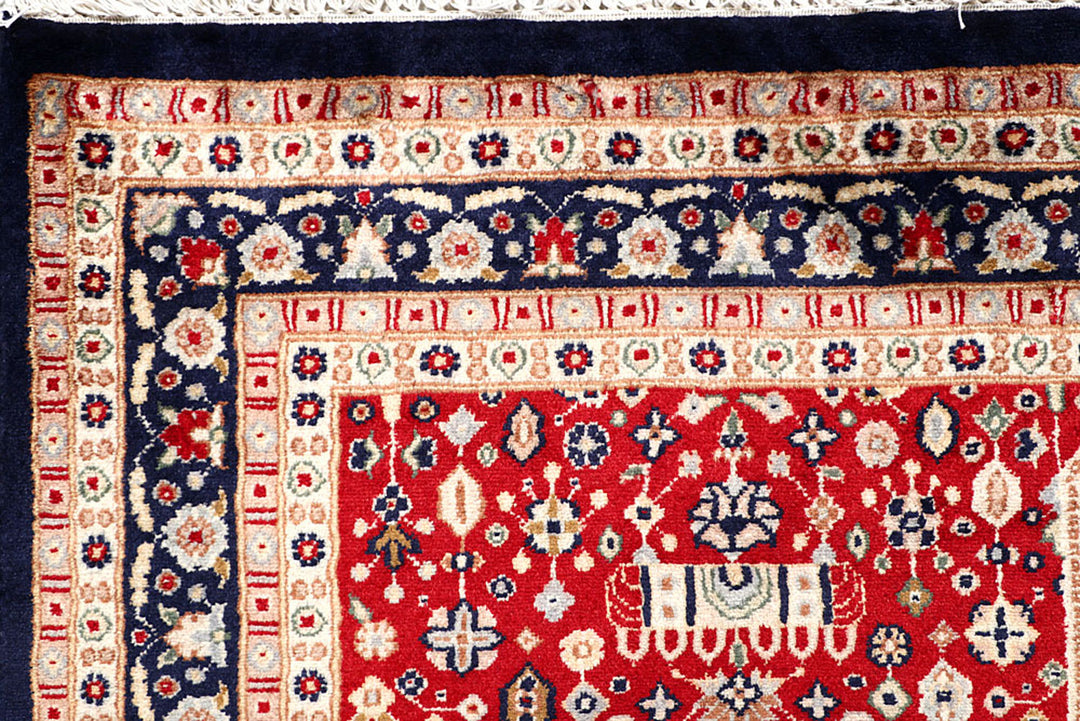 Navy Isfahan 4'  6" x 6'  5" - No. QA26973