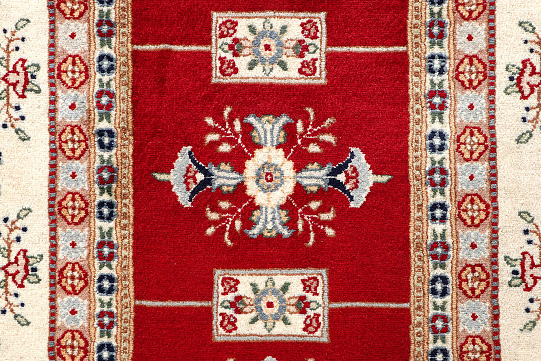 Maroon Bakhtiar 4'  5" x 7'  1" - No. QA43317