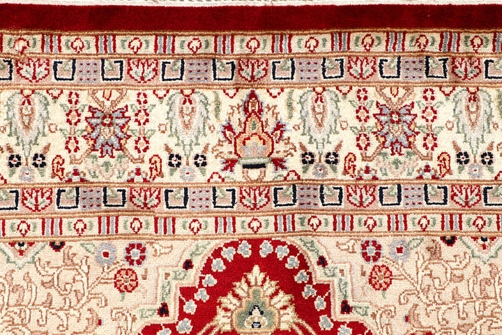 Firebrick Isfahan 4' 6 x 6' 8 - No. 56746