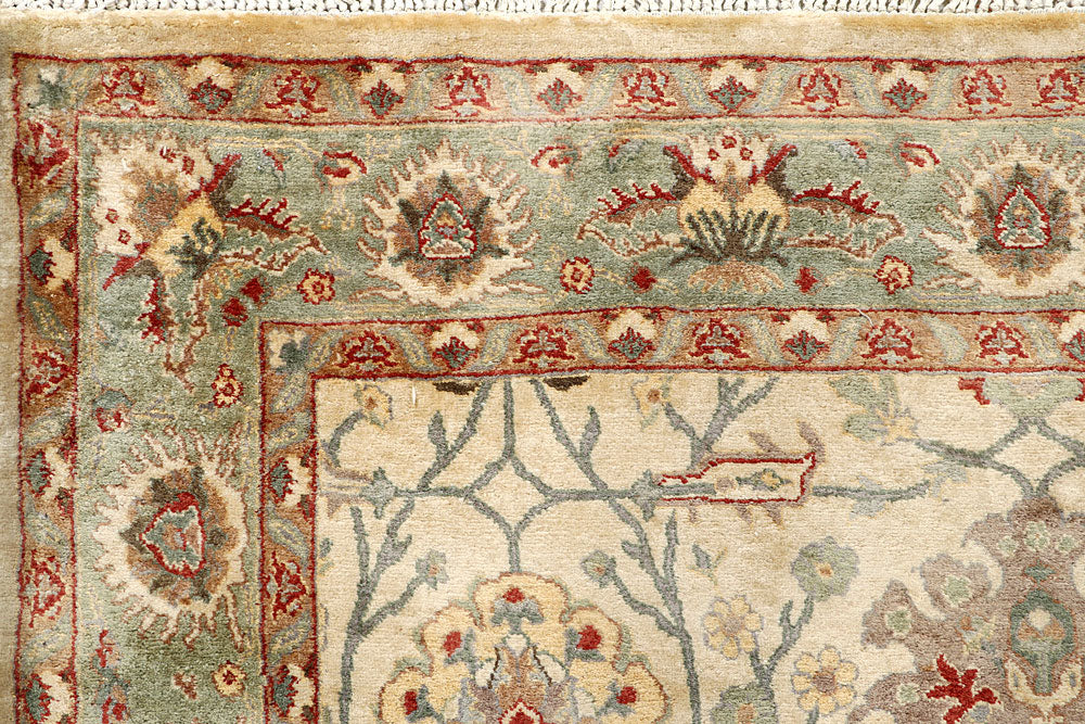 Cornsilk Sultanabad 4' 8 x 6' 7 - No. 56751 - ALRUG Rug Store