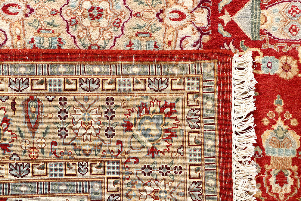 Tomato Isfahan 4' 6 x 6' 6 - No. 56757 - ALRUG Rug Store