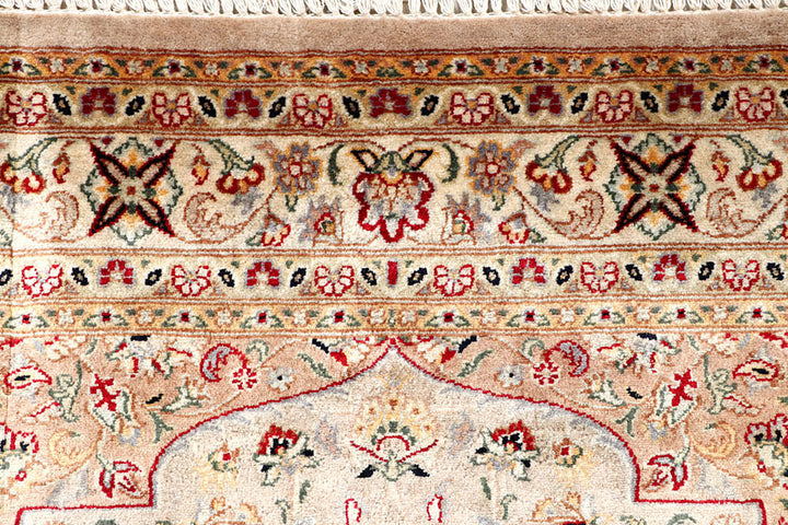 Tan Isfahan 4'  6" x 7'  1" - No. QA33461