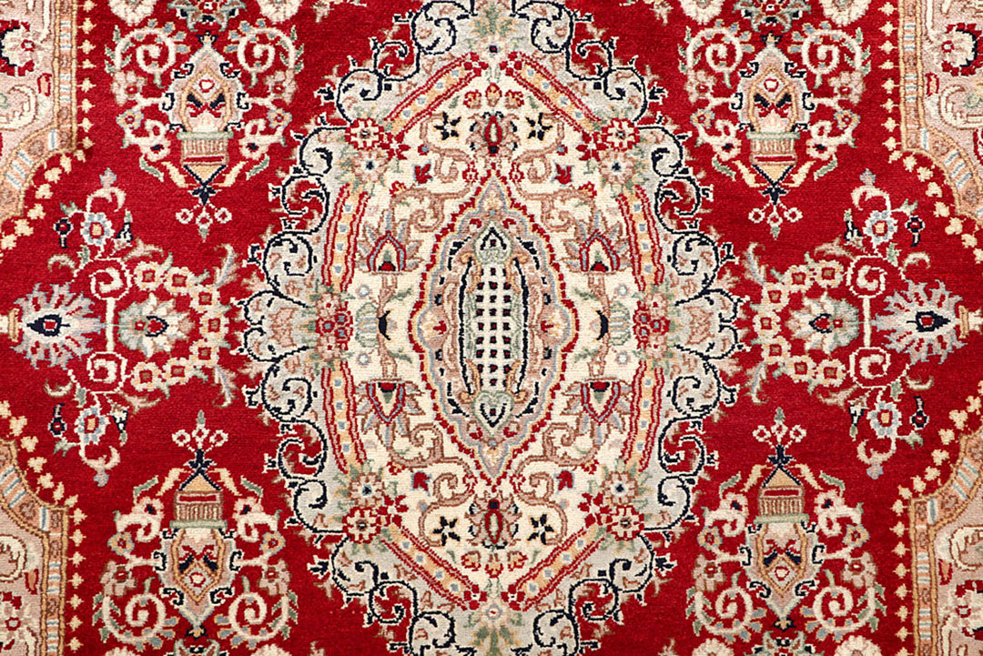 Firebrick Isfahan 4' 7 x 6' 8 - No. 56763