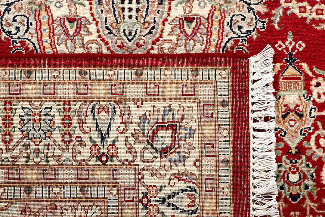 Firebrick Isfahan 4' 7 x 6' 8 - No. 56763