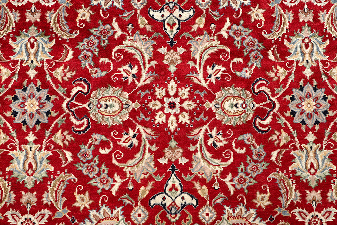 Red Mahal 4'  6" x 6'  11" - No. QA89695