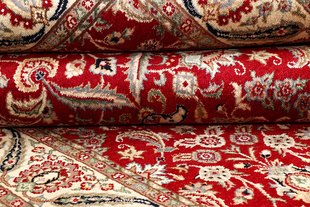 Red Mahal 4'  6" x 6'  11" - No. QA89695