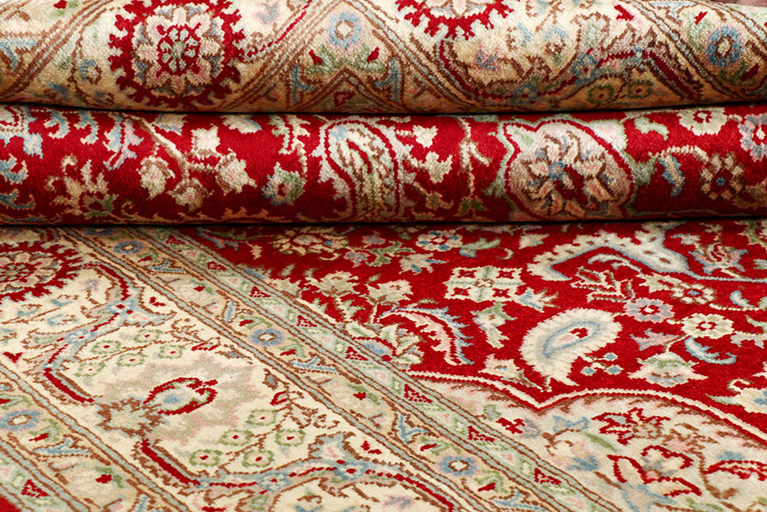 Firebrick Isfahan 4'  7" x 6'  8" - No. QA14689