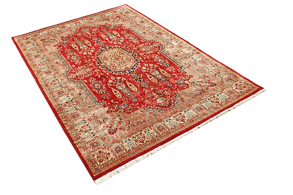 Firebrick Isfahan 4' 6 x 6' 6 - No. 56776 - ALRUG Rug Store