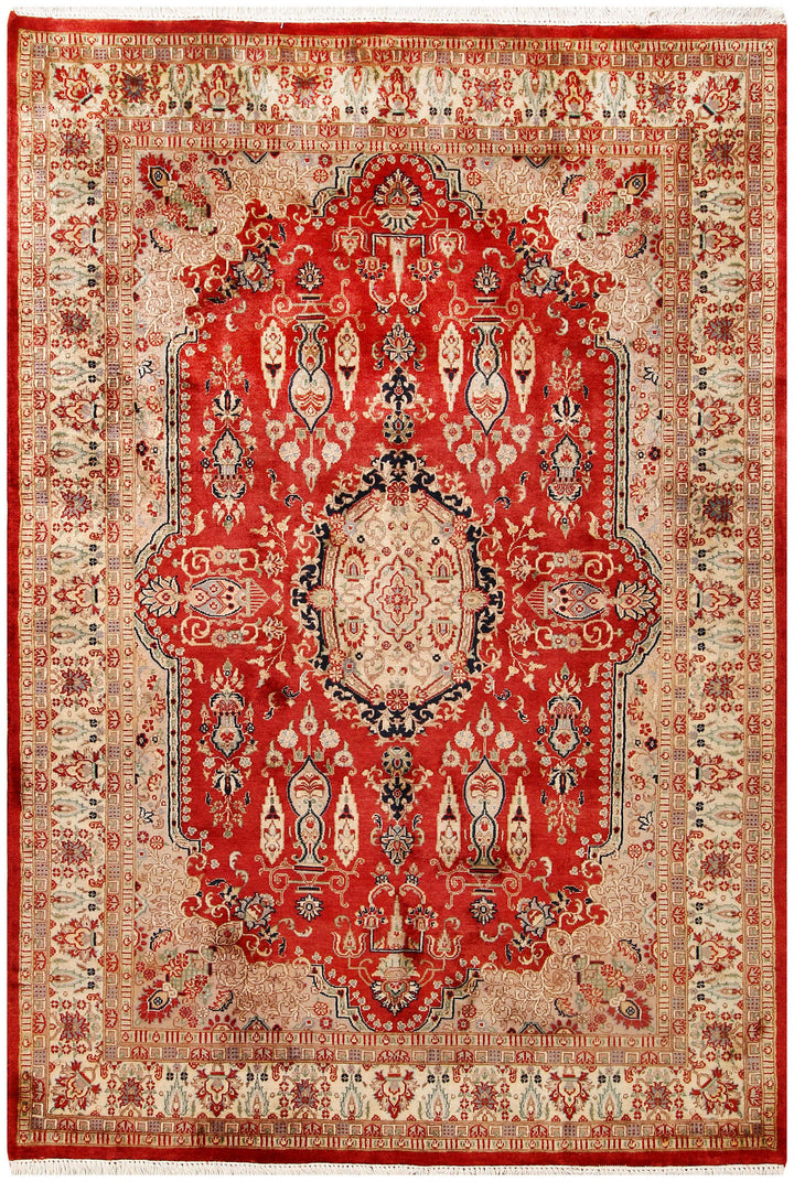 Firebrick Isfahan 4' 6 x 6' 6 - No. 56776 - ALRUG Rug Store