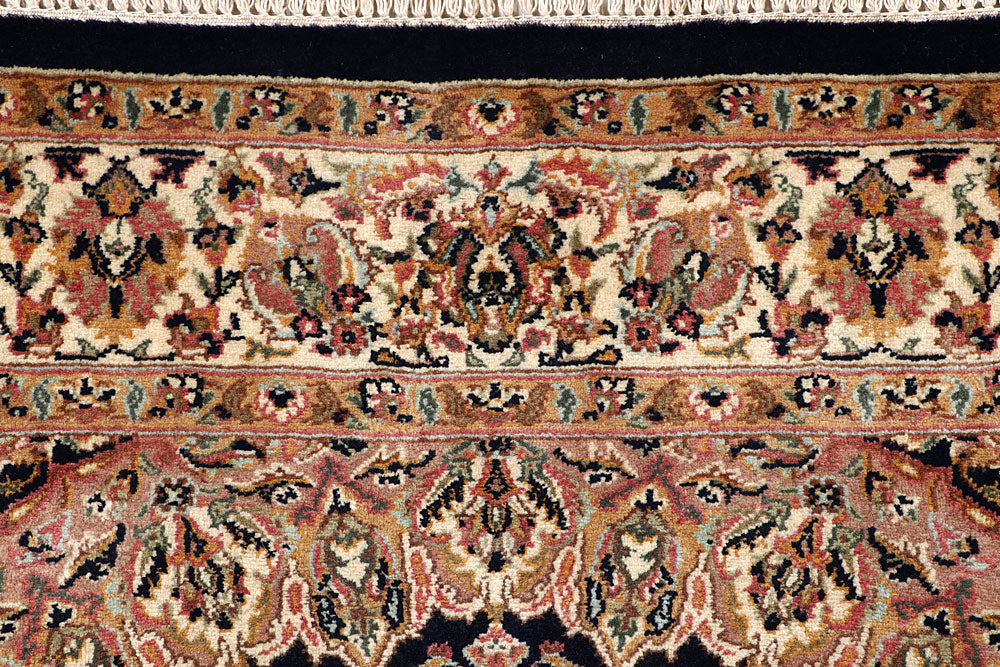 Black Isfahan 4' 5 x 7' 2 - No. 56785 - ALRUG Rug Store