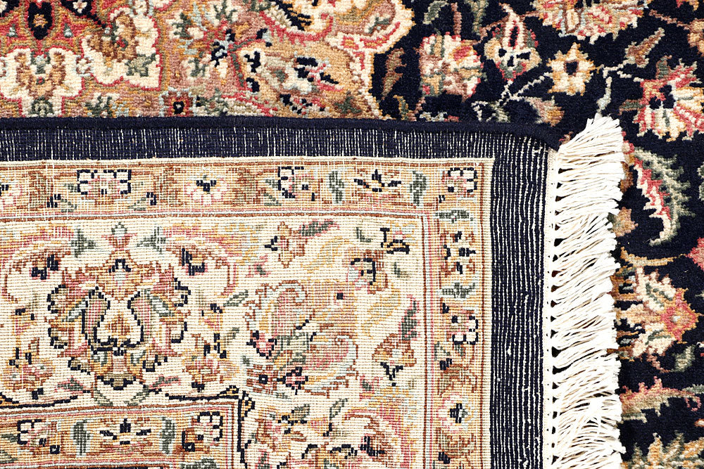 Black Isfahan 4' 5 x 7' 2 - No. 56785 - ALRUG Rug Store