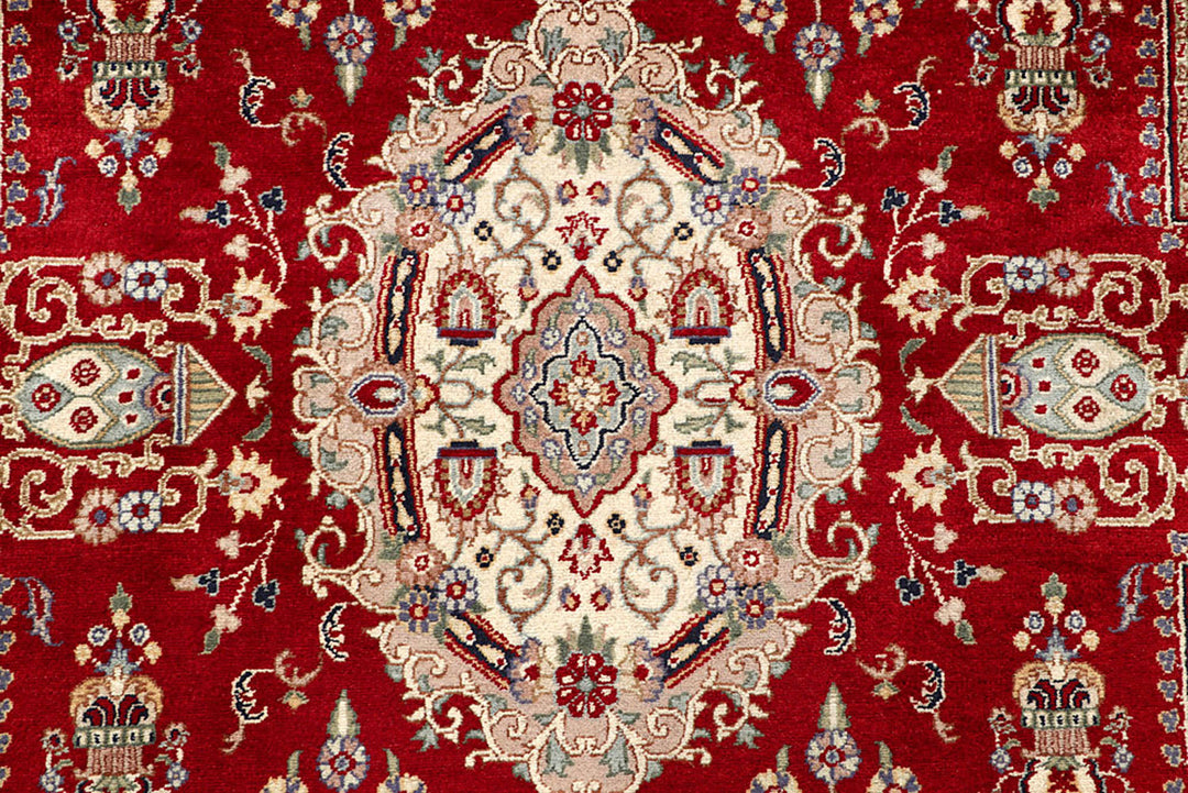 Maroon Isfahan 4'  7" x 6'  8" - No. QA52253
