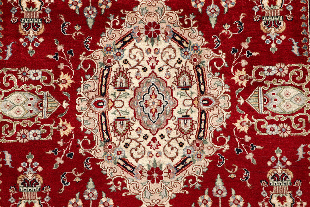 Firebrick Isfahan 4' 5 x 6' 6 - No. 56795