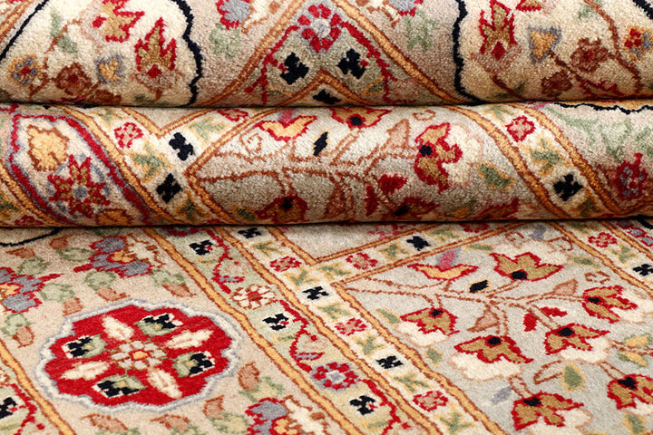 Multi Colored Bakhtiar 4' x 6' 1 - No. 56801