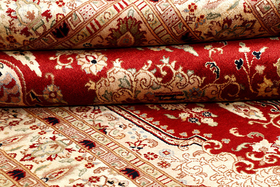 Firebrick Isfahan 4'  5" x 6'  8" - No. QA20173