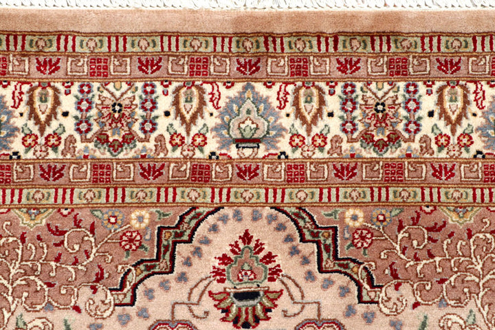 Misty Rose Isfahan 4'  6" x 6'  8" - No. QA88899