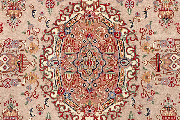 Misty Rose Isfahan 4'  6" x 6'  8" - No. QA88899