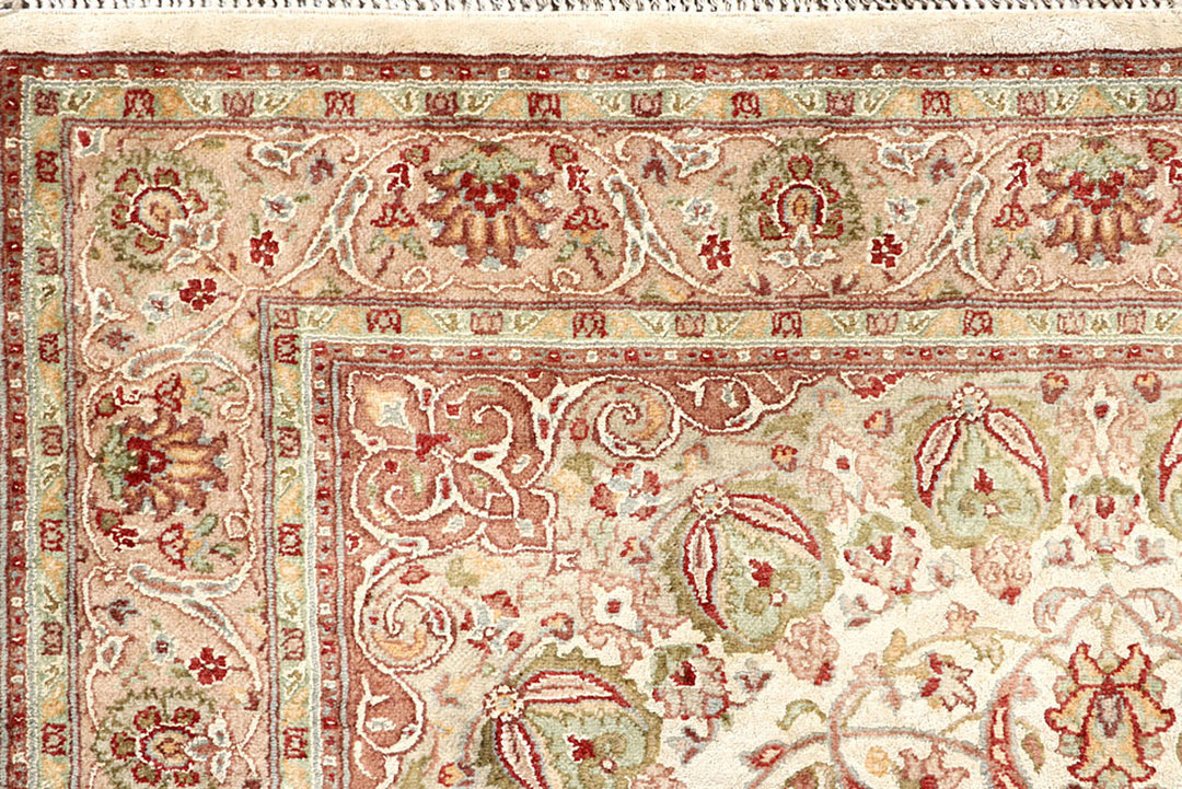 Cornsilk Isfahan 4' 1 x 6' 1 - No. 56814