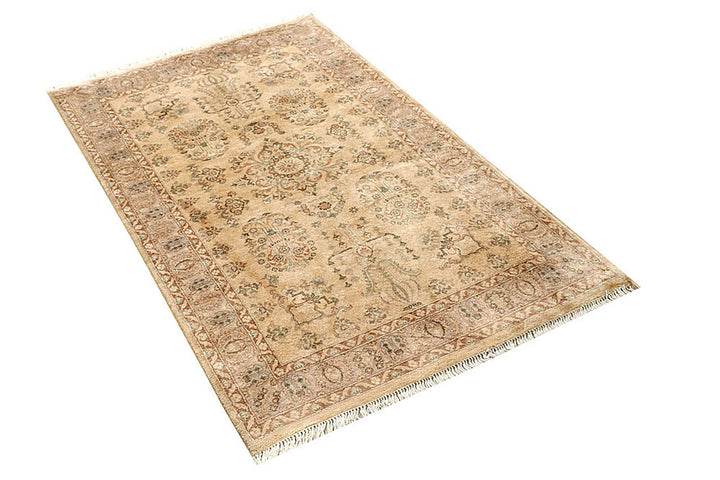 White Mahal Rug 3' 1" x 5' 1" Hand-Knotted field