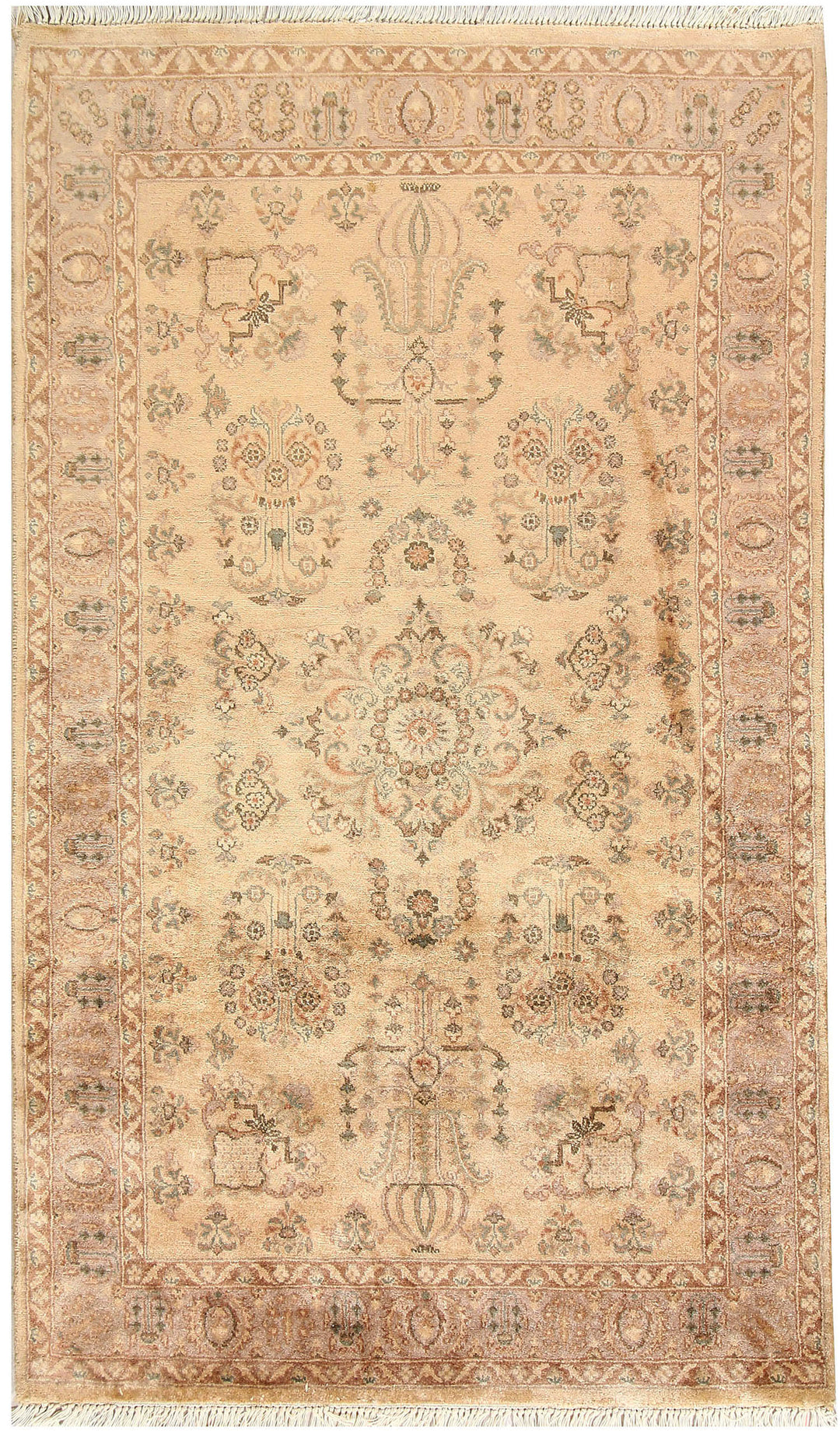 White Mahal Rug 3' 1" x 5' 1" Hand-Knotted