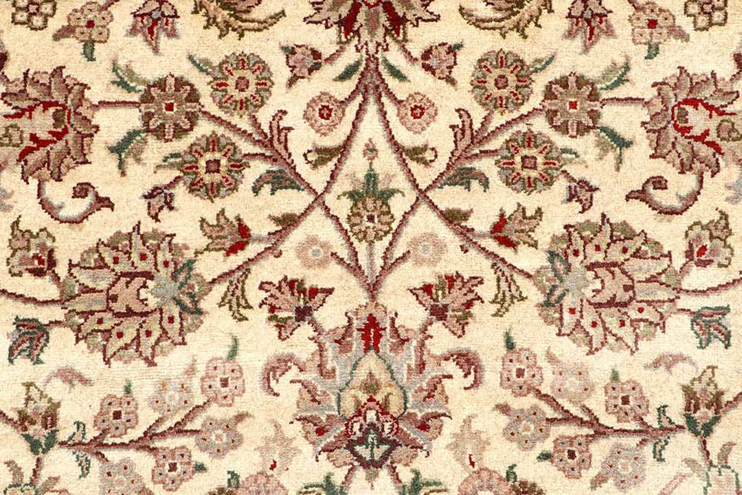 Cornsilk Mahal 2'  7" x 9'  1" - No. QA41398