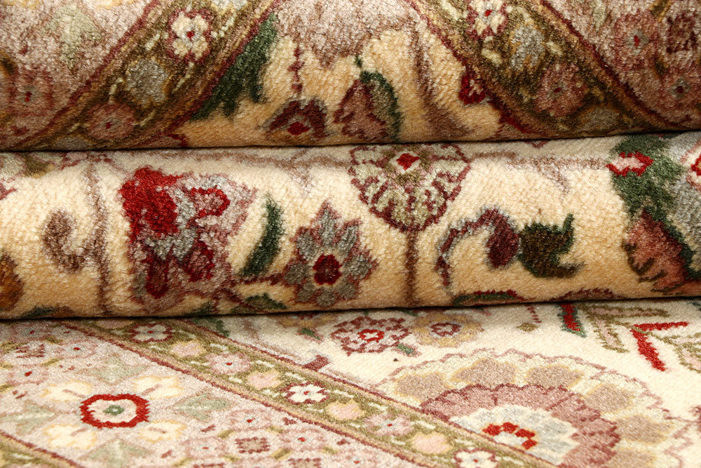 Cornsilk Mahal 3' 2 x 5' 2 - No. 56867 - ALRUG Rug Store