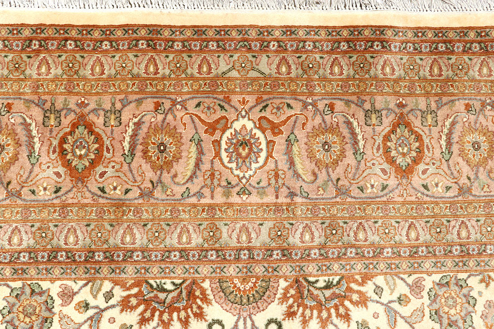 Cornsilk Mahal 8' 1 x 10' 2 - No. 56879 - ALRUG Rug Store