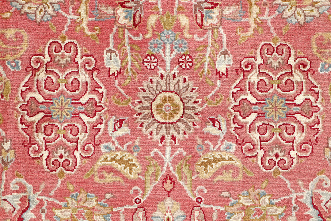 Light Coral Mahal 2'  8" x 4'  10" - No. QA84324