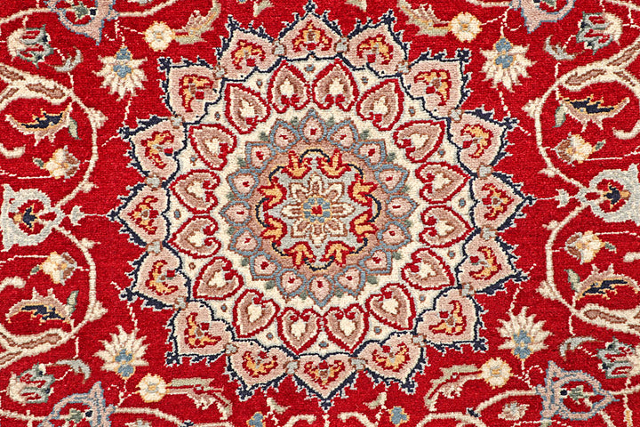 Firebrick Isfahan 3' 4 x 5' 6 - No. 56901 - ALRUG Rug Store