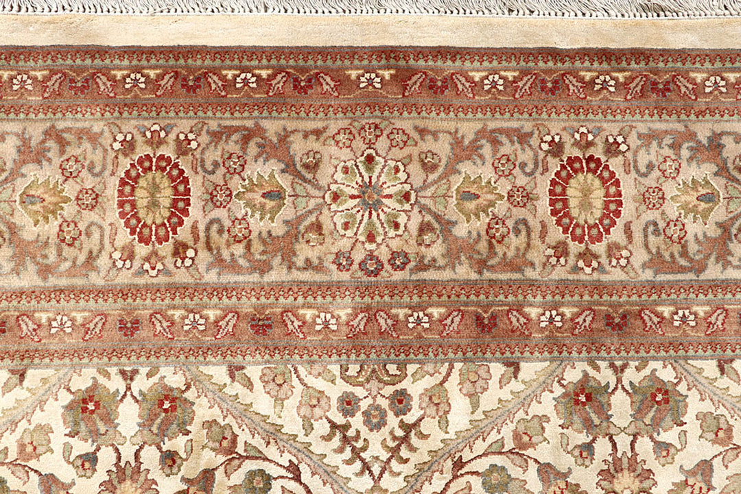 Cornsilk Sultanabad 7'  11" x 8'  5" - No. QA22675