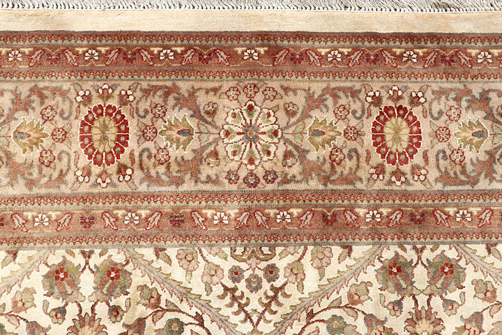 Cornsilk Sultanabad 7'  11" x 8'  5" - No. QA22675