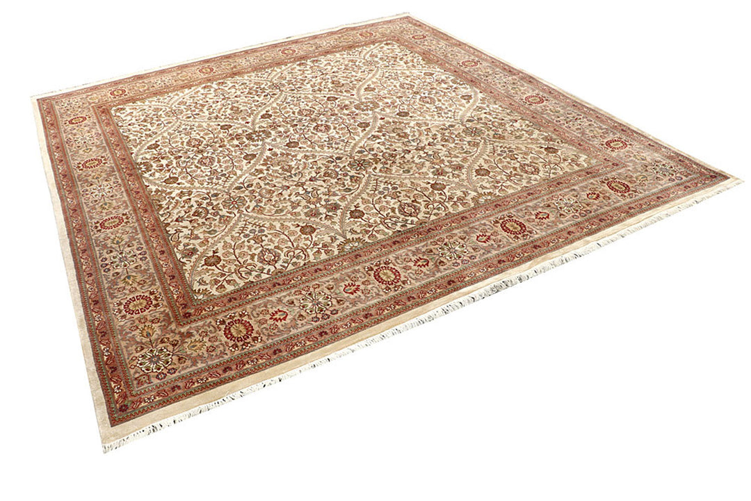 Cornsilk Sultanabad 7'  11" x 8'  5" - No. QA22675