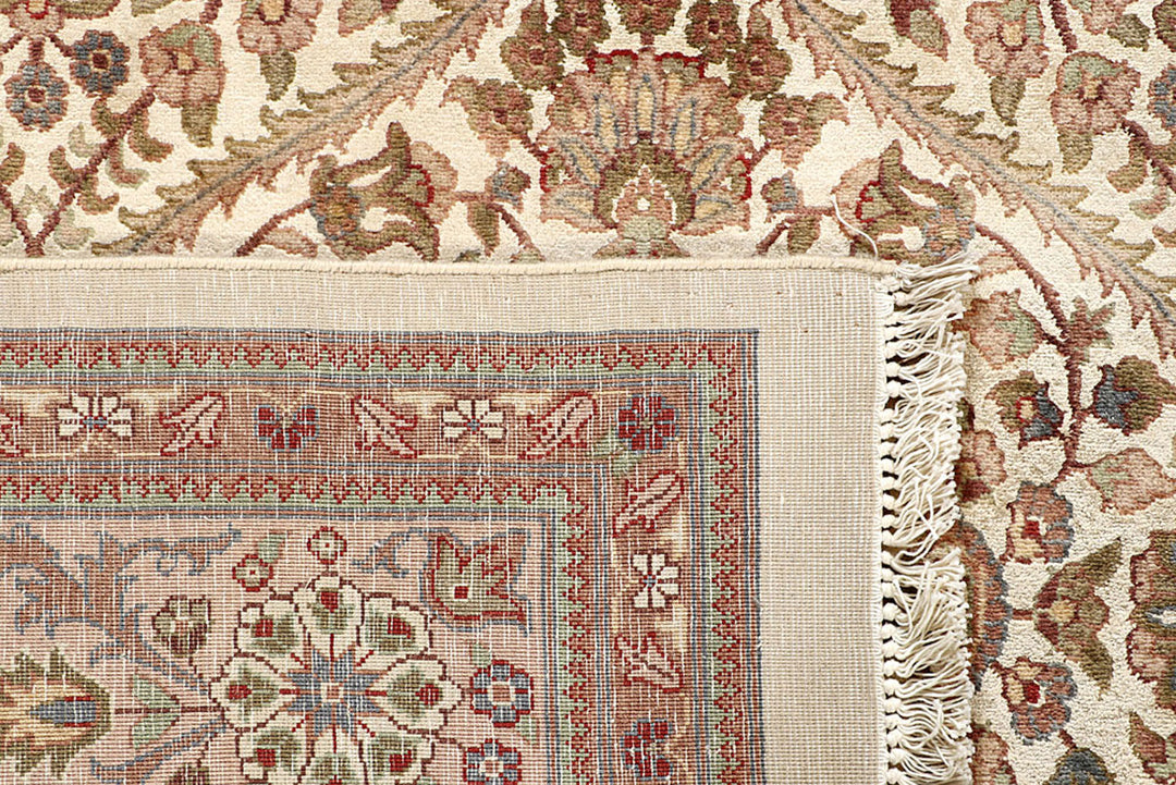 Cornsilk Sultanabad 7'  11" x 8'  5" - No. QA22675