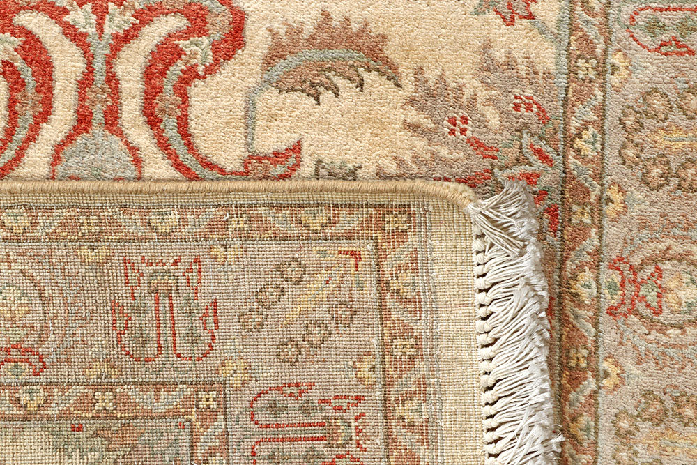 Cornsilk Mahal 2' 7 x 10' - No. 56912 - ALRUG Rug Store