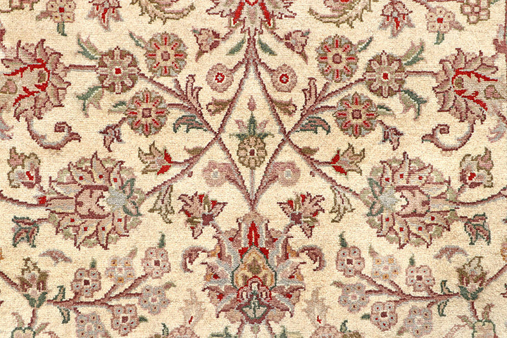 Cornsilk Mahal 2' 7 x 9' 2 - No. 56921 - ALRUG Rug Store