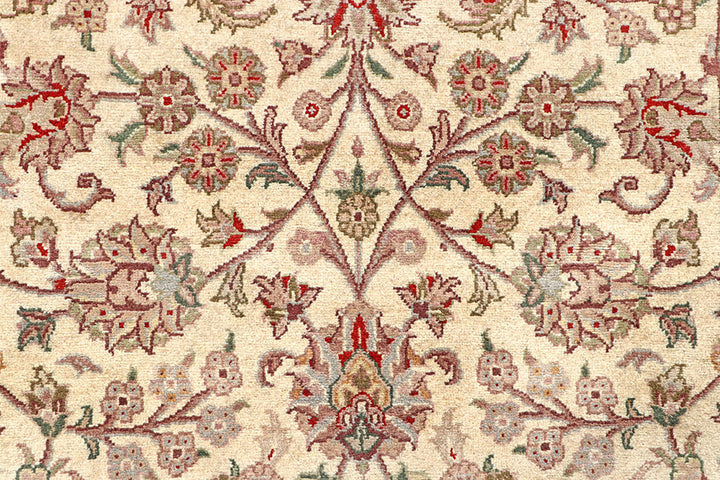 Cornsilk Mahal 2'  7" x 9'  2" - No. QA41281