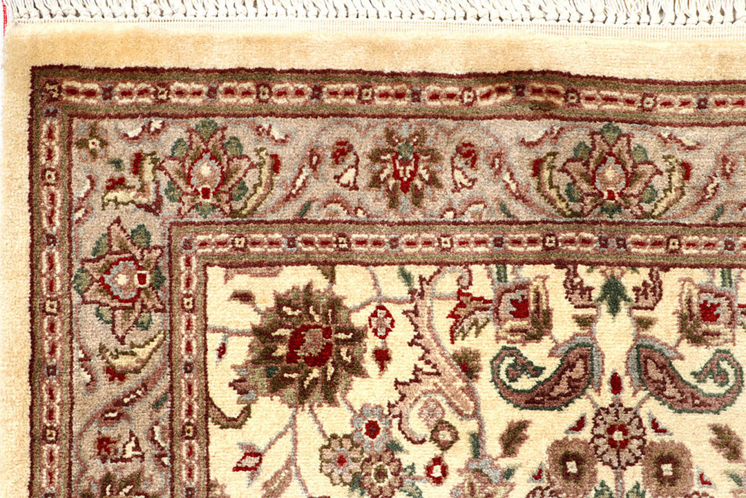 Cornsilk Mahal 2'  7" x 10'  1" - No. QA72882