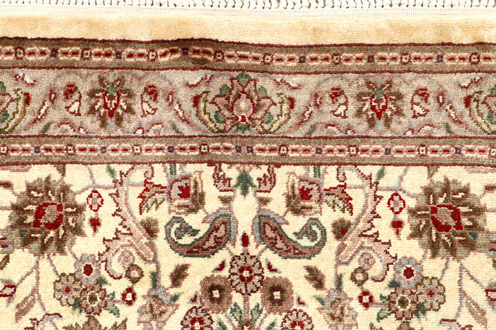 Cornsilk Mahal 2' 7 x 10' 1 - No. 56922 - ALRUG Rug Store