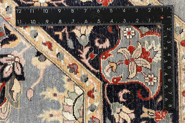 Dark Grey Mahal 5' 2 x 5' 1 - No. 56927 - ALRUG Rug Store