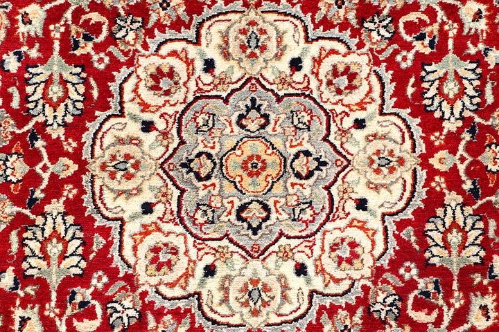 Firebrick Kashan 4' x 4' 1 - No. 56934 - ALRUG Rug Store