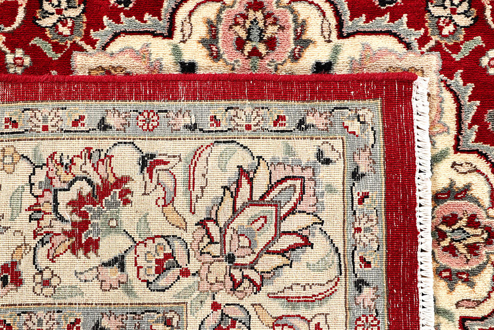 Firebrick Kashan 5' 1 x 5' 2 - No. 56939 - ALRUG Rug Store