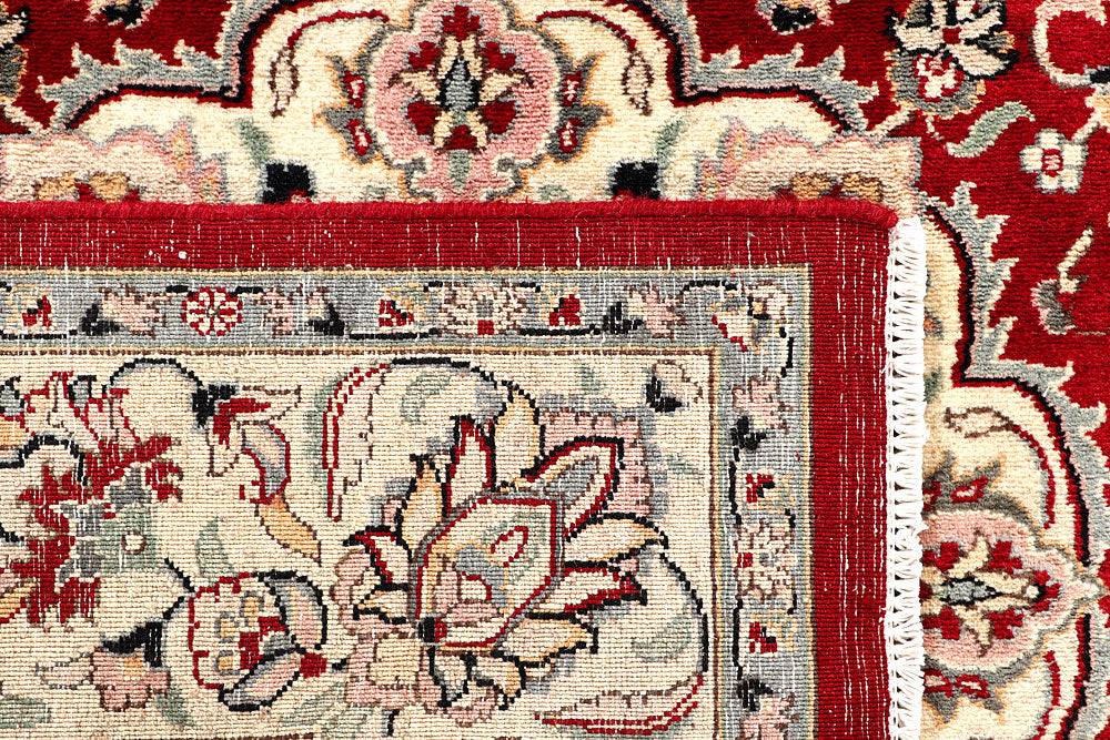 Firebrick Kashan 5' 2 x 5' 2 - No. 56940 - ALRUG Rug Store