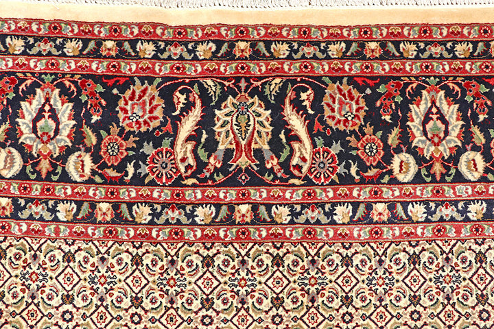 Lemon Chiffon Mahal 9' 11 x 13' 3 - No. 56942 - ALRUG Rug Store