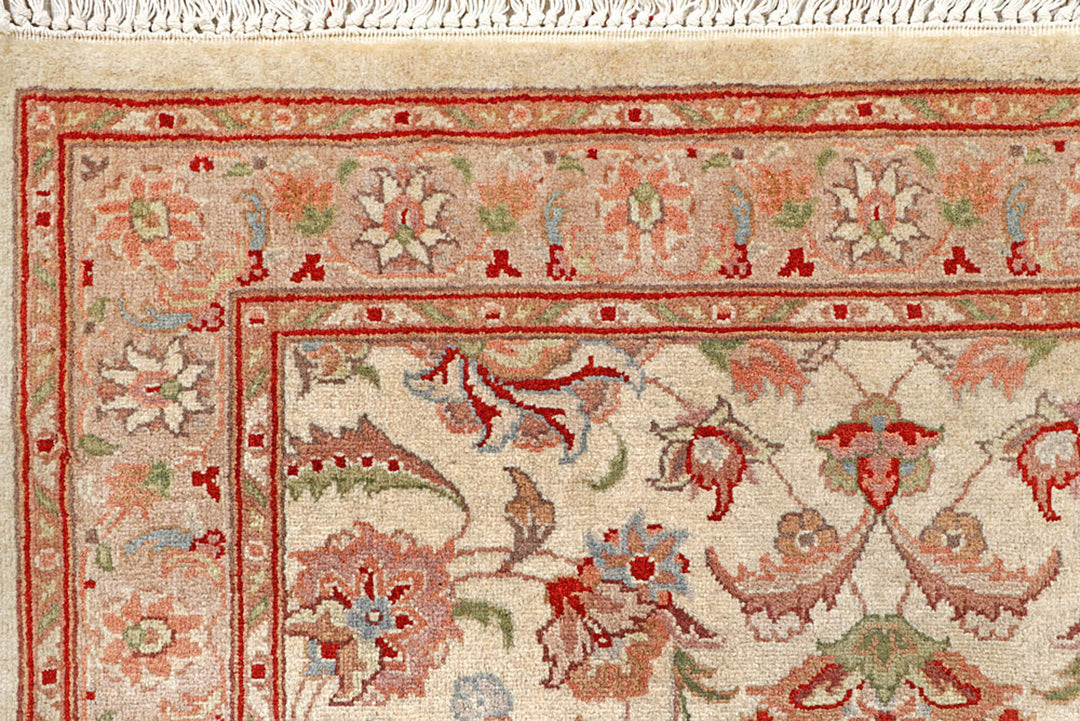 Ivory Mahal 2'  8" x 8'  11" - No. QA89826