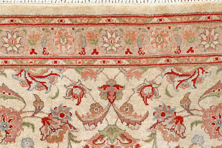 Ivory Mahal 2'  8" x 8'  11" - No. QA89826