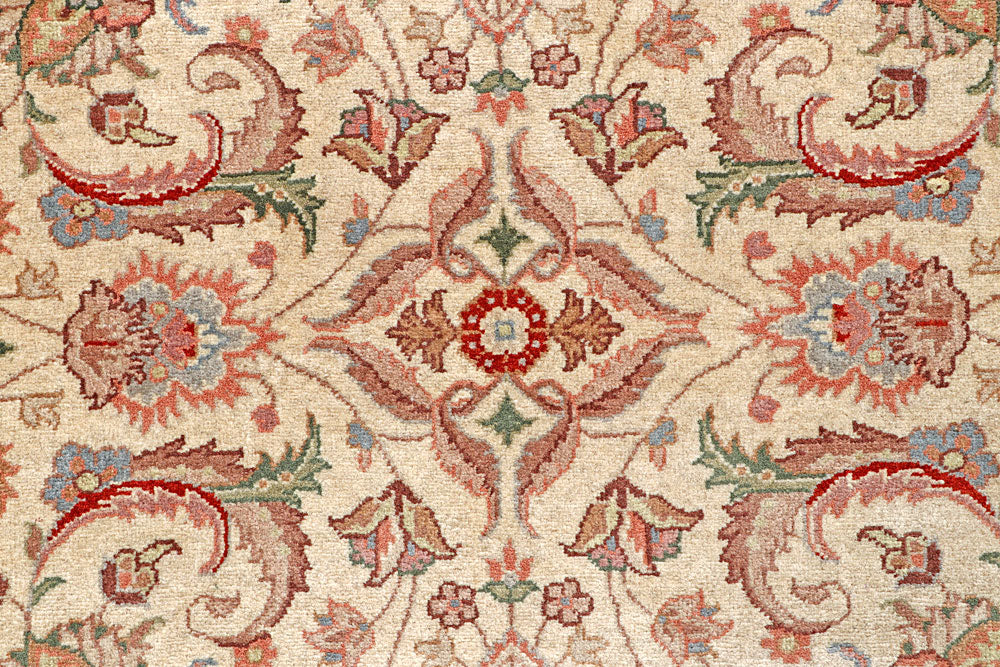 Ivory Mahal 2' 7 x 8' 10 - No. 56945 - ALRUG Rug Store